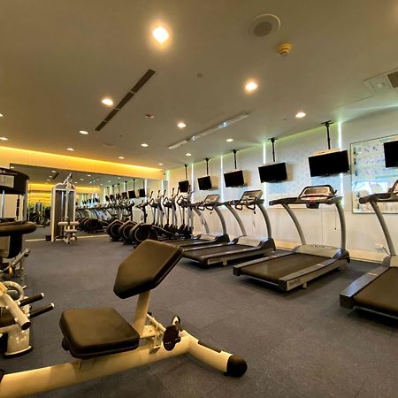 エバーグリーン プラザ ホテル タイナン 台南 エクステリア 写真 The gym at the hotel