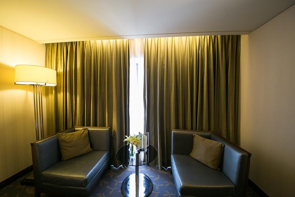 エバーグリーン プラザ ホテル タイナン 台南 部屋 写真 A room at the hotel