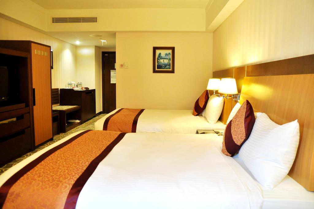 エバーグリーン プラザ ホテル タイナン 台南 部屋 写真 Deluxe Room